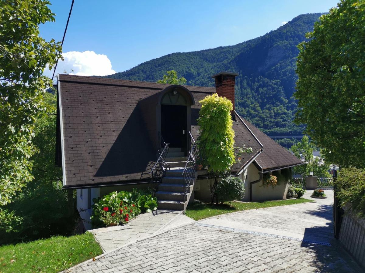 Apartmaji Mak Jesenice Esterno foto