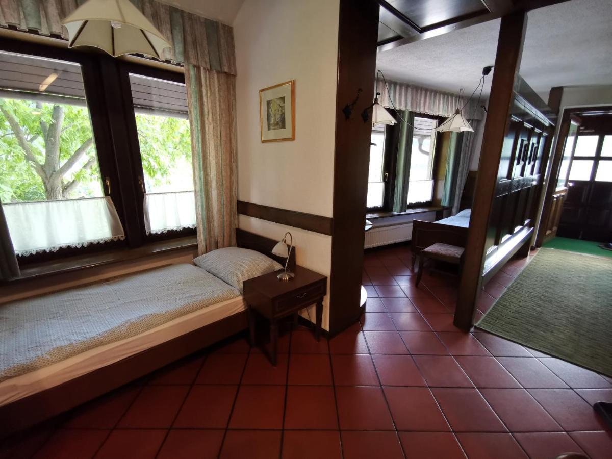 Apartmaji Mak Jesenice Esterno foto