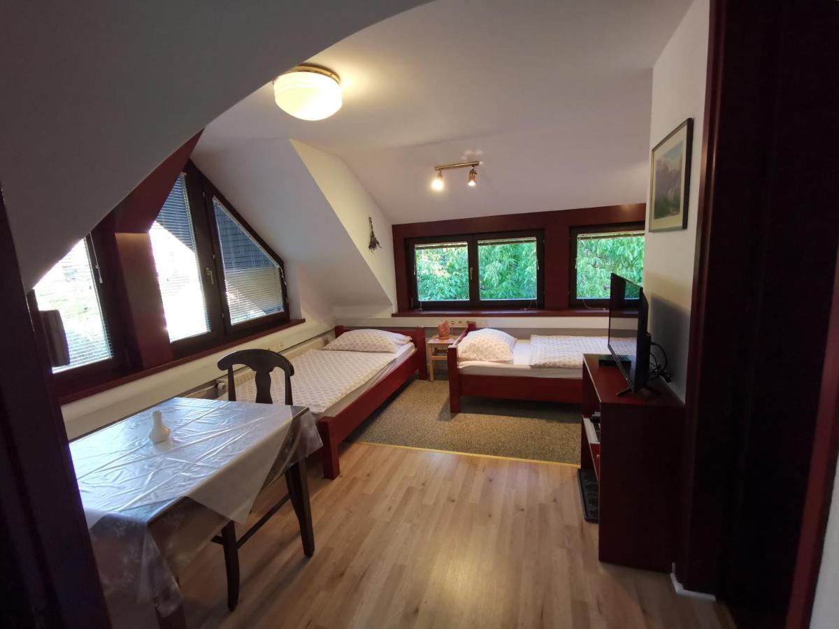 Apartmaji Mak Jesenice Esterno foto