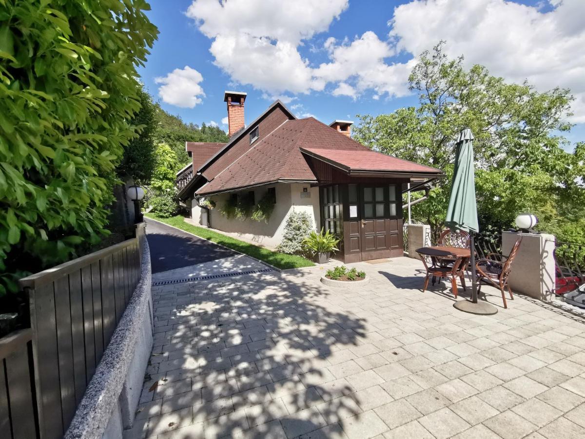Apartmaji Mak Jesenice Esterno foto