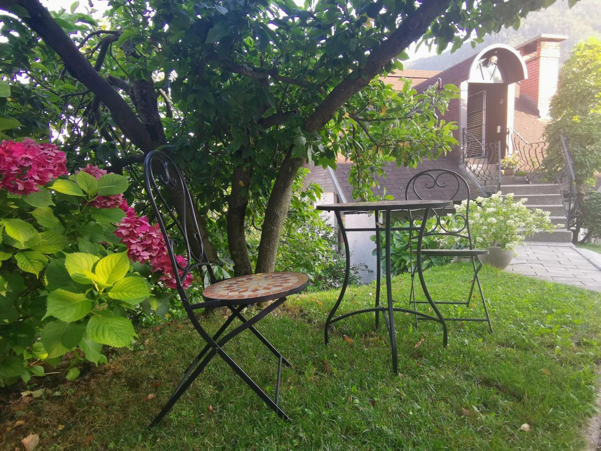 Apartmaji Mak Jesenice Esterno foto